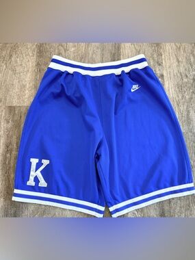 Kentucky Wildcats Shorts Nike Retro Vtg Stitched Logo UK Basketball Men Sz Med